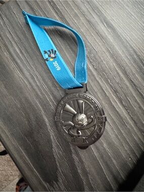 WDW Run Disney runDisney Oswald Half Marathon Weekend 2019 Pin 5K Medal Replica